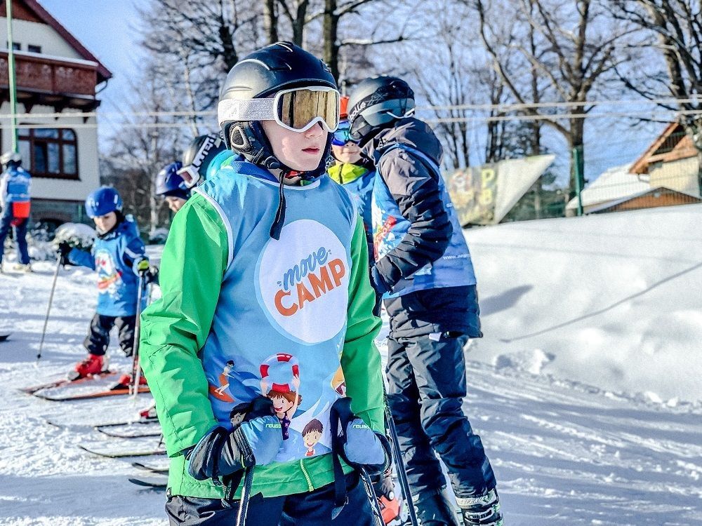 nauka jazdy na nartach dla dzieci